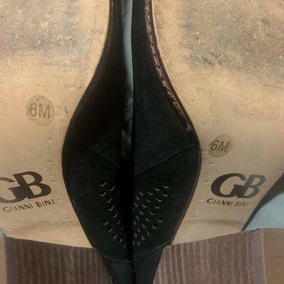 ✨Gianni Bini Schools Out Suede Peep Toe Black Sz 6 Bootie✨ - Picture 6 of 9